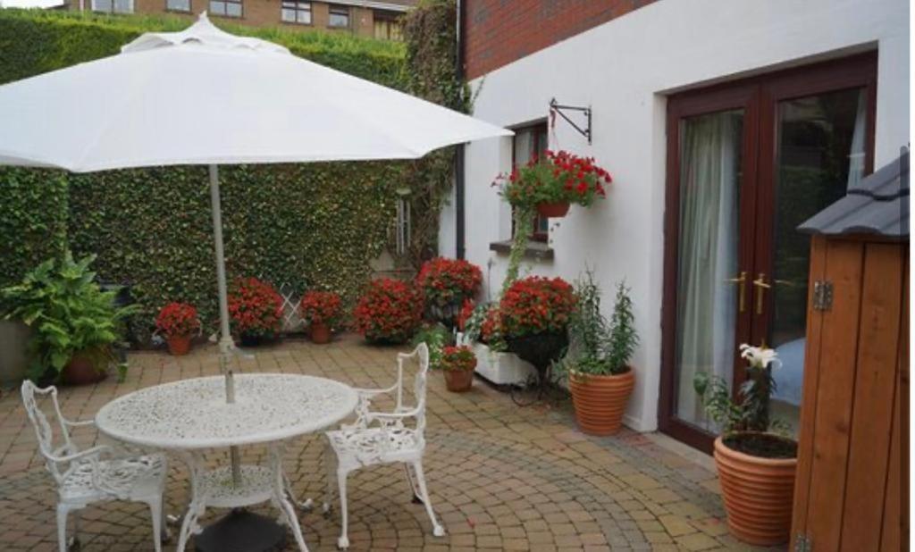 Hotel Dunleath House Downpatrick Exterior foto